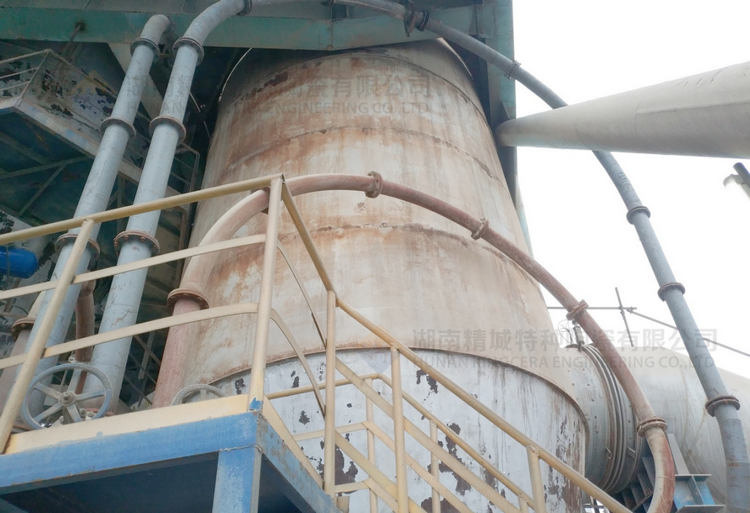 美運行一年的精城特瓷耐磨陶瓷管道外觀無破損、運行無泄漏