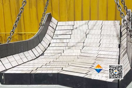 火速響應(yīng)！精城特瓷2小時(shí)內(nèi)赴現(xiàn)場解決礦山料斗ZTA陶瓷襯板安裝難題